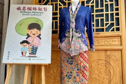 nyonya kebaya and batik experience-